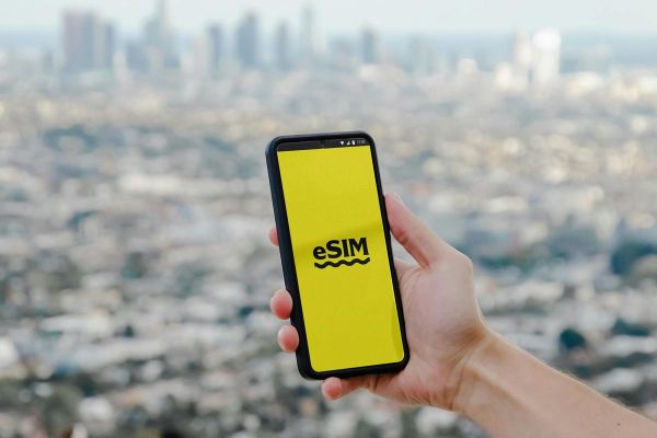 Top Reasons Travelers Should Reconsider eSIM Use in Cuba